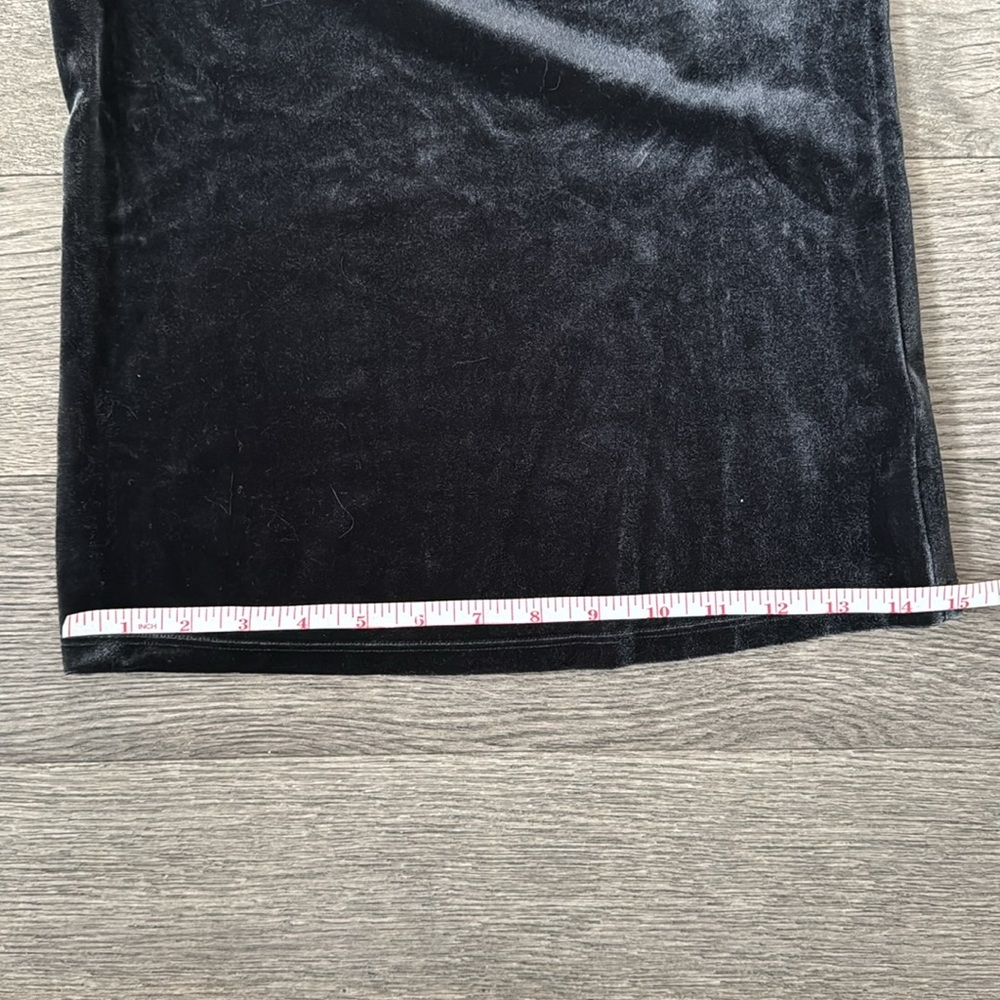 🌼OLD NAVY🌼 Velvet One Shoulder Top in Black Jack - Picture 9 of 10